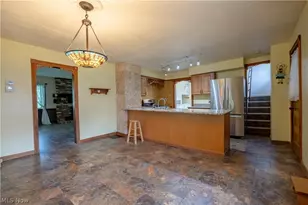 3372 McClintocksburg Rd, Diamond, OH 44412 - Photo 5