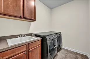 7820 Lynford Way, Mentor, OH 44060 - Photo 33