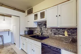 13800 Fairhill Rd, Huber Heights, OH 44120 - Photo 9