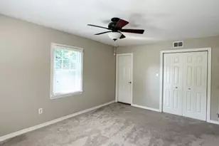 20301 Shelburne Rd, Huber Heights, OH 44118 - Photo 19