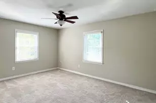 20301 Shelburne Rd, Huber Heights, OH 44118 - Photo 23