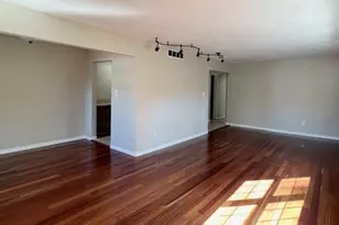 20301 Shelburne Rd, Huber Heights, OH 44118 - Photo 9