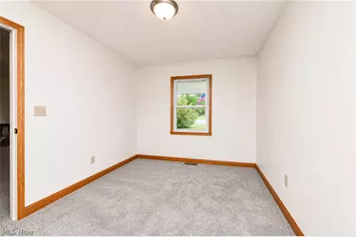 9427 Stonecreek Road SW, Newcomerstown, OH 43832 - Photo 21