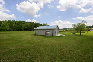 9427 Stonecreek Rd SW, Newcomerstown, OH 43832 - Photo 7