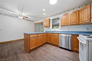 5390 Savannah Dr, Ashtabula, OH 44004 - Photo 9