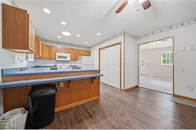 5390 Savannah Drive, Ashtabula, OH 44004 - Photo 7