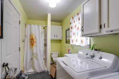 15390 Cenfield Street NE, Alliance, OH 44601 - Photo 11