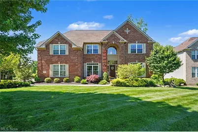 975 W Parkway Boulevard, Aurora, OH 44202 - Photo 1
