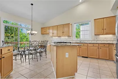 975 W Parkway Boulevard, Aurora, OH 44202 - Photo 11