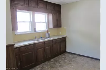 18214 Windward Road, Loveland, OH 44119 - Photo 11