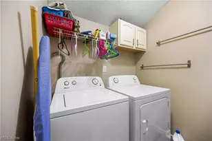 3346 Albrecht Ave, Akron, OH 44312 - Photo 13