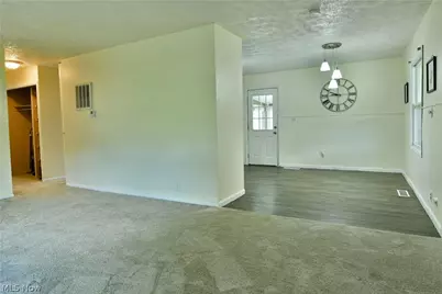 2521 Beech Street, Girard, OH 44420 - Photo 15