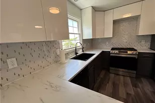 1835 Hickory Ln, Grandview Heights, OH 44147 - Photo 5
