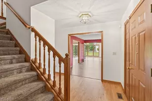 2285 Thoroughbred Dr, Wadsworth, OH 44281 - Photo 3