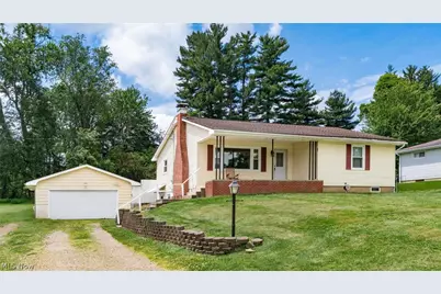 280 E Highland Drive, Zanesville, OH 43701 - Photo 1