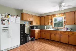 280 E Highland Dr, Zanesville, OH 43701 - Photo 9