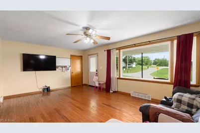 280 E Highland Drive, Zanesville, OH 43701 - Photo 5