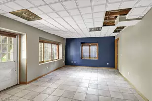 30111 Bonnie View Dr, Wickliffe, OH 44092 - Photo 25