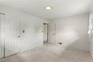 31 Highview Cir, Weirton, WV 26062 - Photo 17