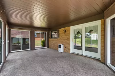 31 Highview Circle, Weirton, WV 26062 - Photo 11