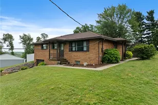 31 Highview Cir, Weirton, WV 26062 - Photo 3