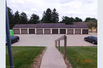 934 Hampton Ridge Drive, Akron, OH 44313 - Photo 47