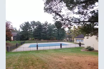 934 Hampton Ridge Drive, Akron, OH 44313 - Photo 35