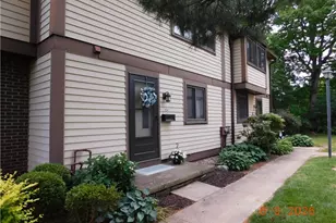 934 Hampton Ridge Dr, Akron, OH 44313 - Photo 1