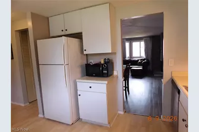 934 Hampton Ridge Drive, Akron, OH 44313 - Photo 9