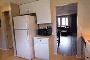 934 Hampton Ridge Dr, Akron, OH 44313 - Photo 9