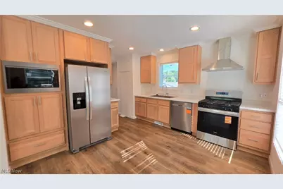8323 Eagle Road #46, Kirtland, OH 44094 - Photo 13