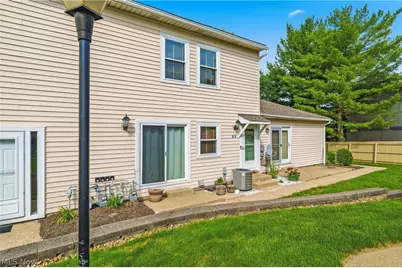 2551 Royal County Down, Uniontown, OH 44685 - Photo 3