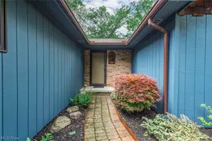 2354 Sunnyside Rd, Vermilion, OH 44089 - Photo 5