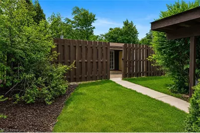 37 Greenfield Court, Berea, OH 44017 - Photo 5