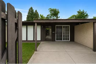 37 Greenfield Court, Berea, OH 44017 - Photo 1
