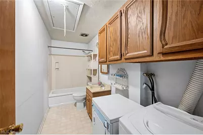 37 Greenfield Court, Berea, OH 44017 - Photo 15