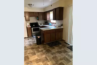 5840-42 Pawnee Street NW, North Canton, OH 44720 - Photo 7