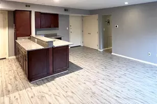 20301 Shelburne Rd, Huber Heights, OH 44118 - Photo 7