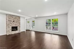 3621 Glencairn Rd, Huber Heights, OH 44122 - Photo 5