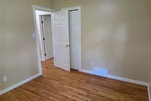10024 Cummins Ln, Deerfield, OH 44411 - Photo 13
