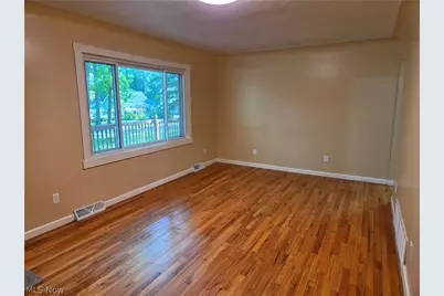 10024 Cummins Lane, Deerfield, OH 44411 - Photo 15