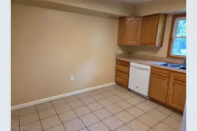 10024 Cummins Lane, Deerfield, OH 44411 - Photo 17