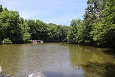10024 Cummins Lane, Deerfield, OH 44411 - Photo 5