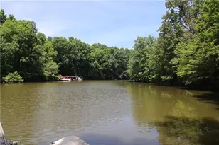 10024 Cummins Ln, Deerfield, OH 44411 - Photo 5