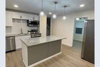 2218 W 30th Street, Loveland, OH 44113 - Photo 5
