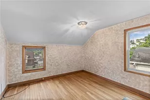 26 Elm St, Bridgeport, OH 43912 - Photo 13