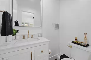 8562 Essex Ave NW, North Canton, OH 44720 - Photo 7