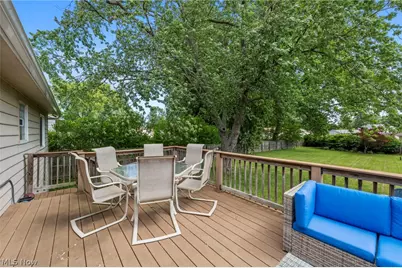 335 Bayshore Drive, Eastlake, OH 44095 - Photo 23