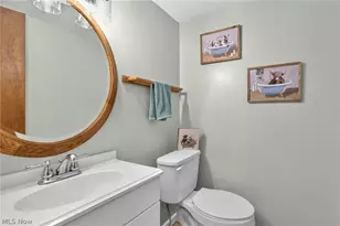 335 Bayshore Dr, Eastlake, OH 44095 - Photo 17