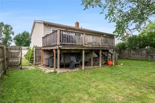 335 Bayshore Dr, Eastlake, OH 44095 - Photo 27